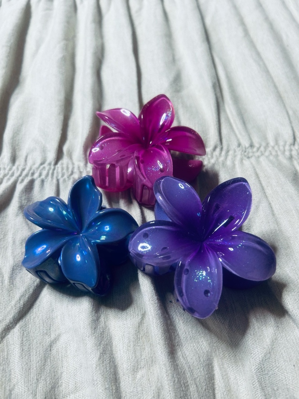 Hawaiian hair clips